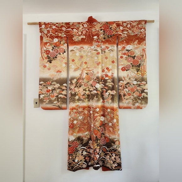 Vintage Kimono Furisode - Picture 1 of 16